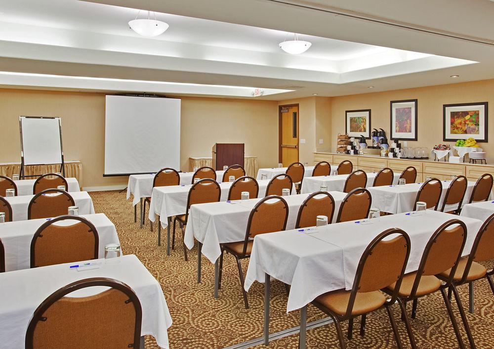 Holiday Inn Express Hotel & Suites Modesto-Salida By Ihg Buitenkant foto
