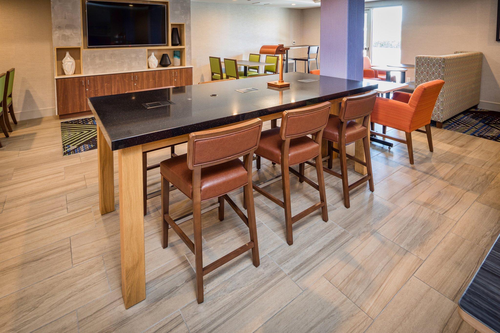 Holiday Inn Express Hotel & Suites Modesto-Salida By Ihg Buitenkant foto