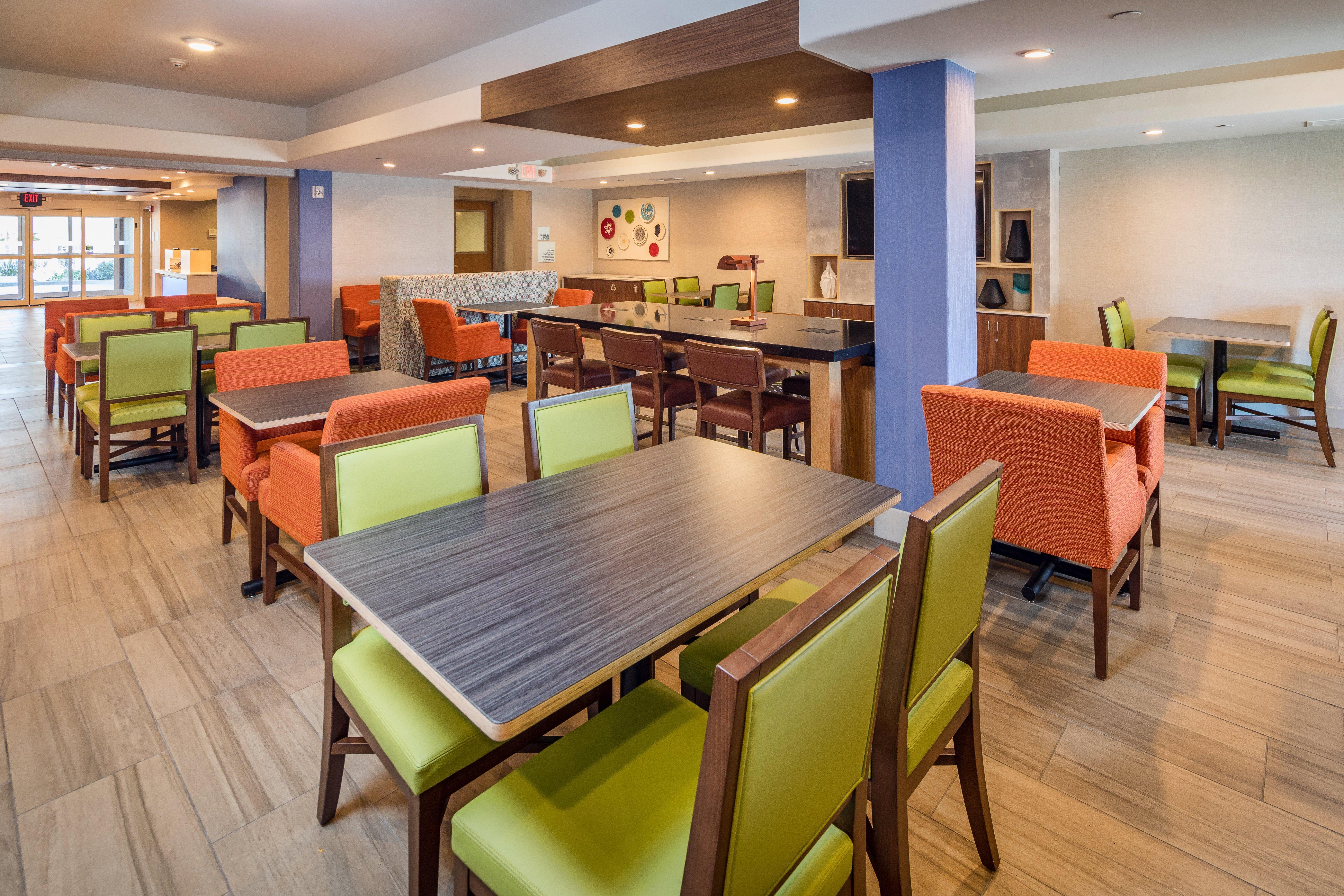 Holiday Inn Express Hotel & Suites Modesto-Salida By Ihg Buitenkant foto