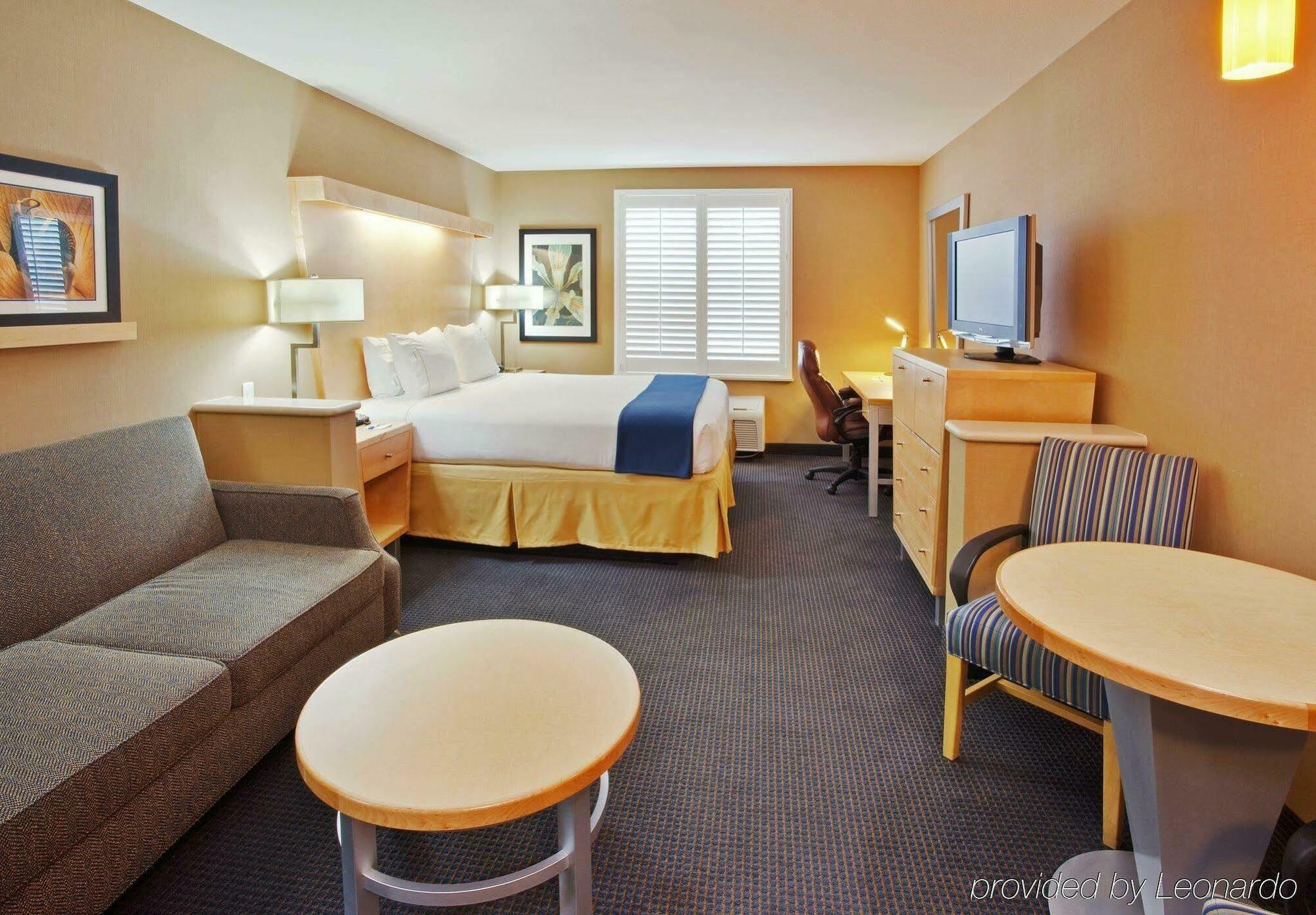 Holiday Inn Express Hotel & Suites Modesto-Salida By Ihg Buitenkant foto